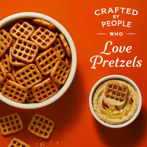 16 Oz Snyder's of Hanover Snaps Pretzels, Bag