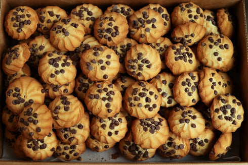Generic 5 lb Italian Chocolate Chip Round | Fancy Bakery | Gourmet | Perfect for Birthdays, Holidays & all Occasions |
