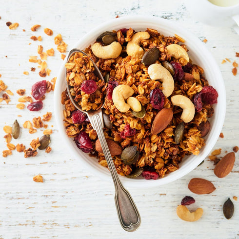 2.2 lb (35.2 oz), Yupik Roasted Salted Whole Cashews, Gluten-Free, Kosher, Vegan, Seasoned Nuts, Lightly Coated