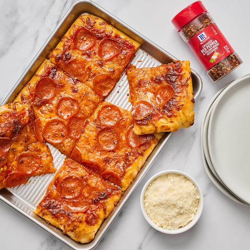 2.64 oz McCormick Seasoning, Crushed Red Pepper & Italian Herbs, Robust Italian Seasoning for Garlic Bread, Pasta, Dip