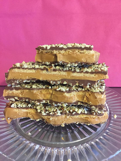 Aunt Mae's Sweet Tooth 8 oz English Toffee Box (Peanut Butter Crunch)