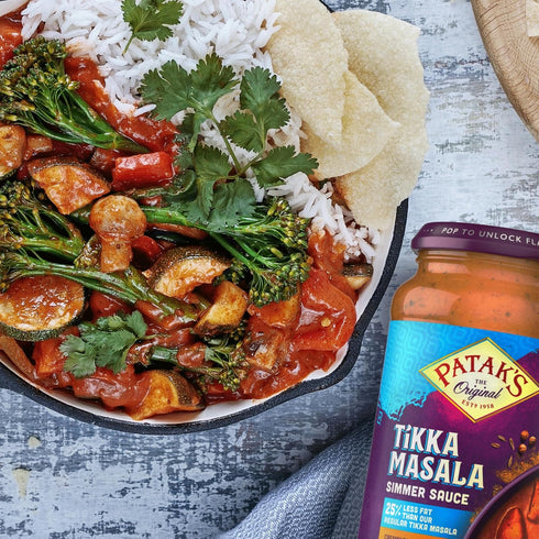 Simmer 15 oz 3-Pack Patak's Tikka Masala Sauce, Reduced Fat & Sodium, Medium-Spiced Curry with Yogurt, Tomatoes