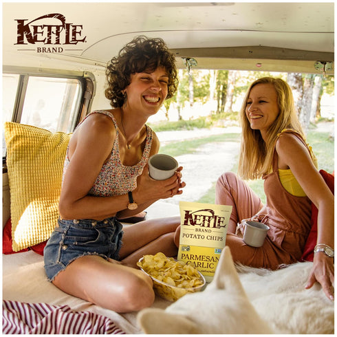 7.5 Oz Kettle Brand Potato Chips, Parmesan Garlic Kettle Chips