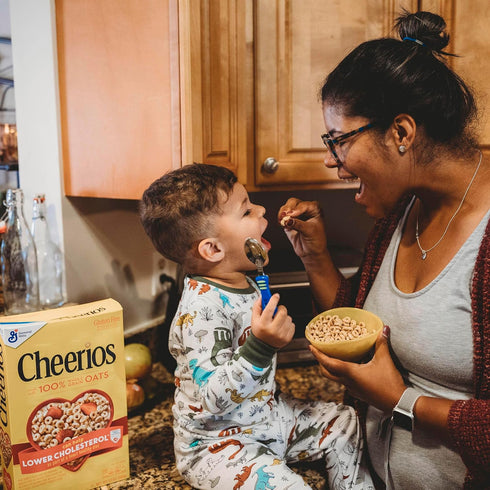 2.2 oz (Pack 5) Cheerios Whole Grain Oats Gluten-Free Breakfast Cereal, Pouch