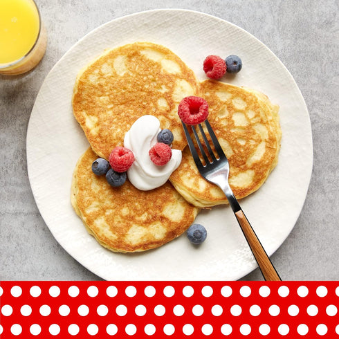 10.6 oz Betty Crocker Bisquick Shake 'n Pour, Buttermilk Pancake Mix