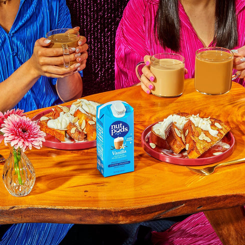 (3-Pack) nutpods Vanilla Non Dairy Coffee Creamer, Sweetened with Organic Cane Sugar, Made from Almonds and Coconuts