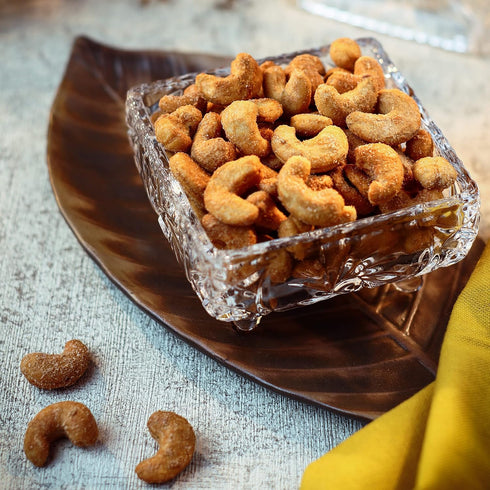32 oz Honey Roasted Cashews - Reusable Container | Gourmet Nuts Coated with Sweet & Natural Honey | Roasted
