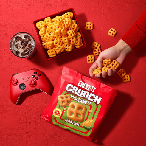 6.5oz (1 Cheez-It Crunch Cheesy Baked Snacks, Lunch Snacks, Zesty Jalapeno Cheddar, Bag Bag)
