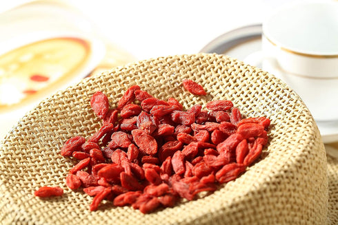 32oz| Wholeberry organic wolfberry gouqi Goji berries Raw, Vegan, Gluten Free Super food High in Plant Based Protein