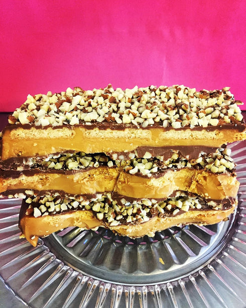 Aunt Mae's Sweet Tooth English Toffee 8 oz Box (Peanut Butter Crunch)