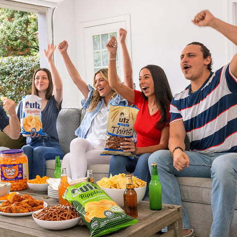 2.75 oz (14 Count) Pack Utz Onion & Garlic Potato Chips Bags Savory and Zesty Flavor with Signature Crunch Snack