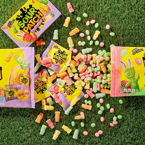 Sour Patch Kids 18 Packs Bunnies Soft & Chewy Easter Candy, Snack